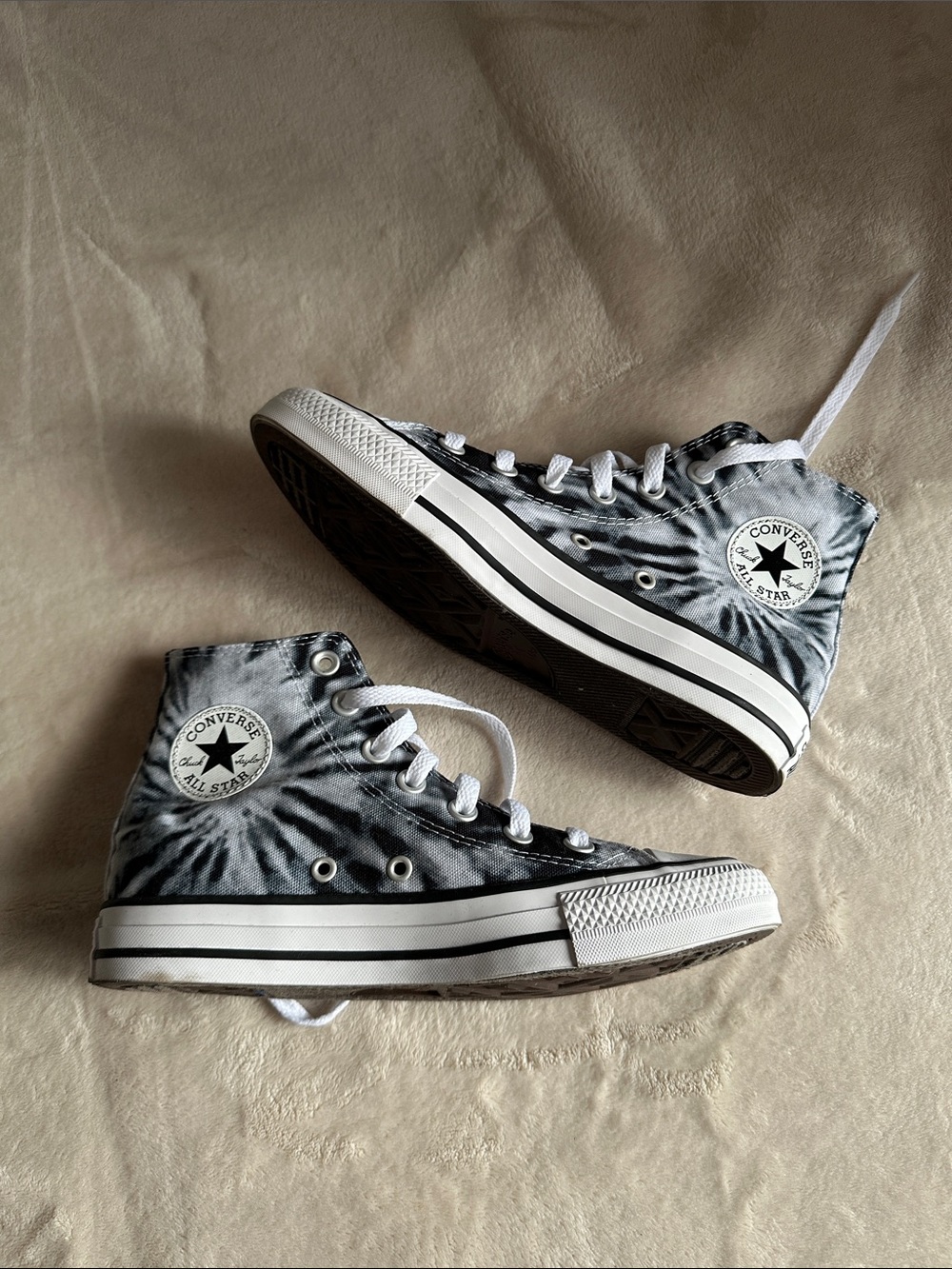 Converse Black & White Tie-Dye High Top Sneakers W6 M4 NWT